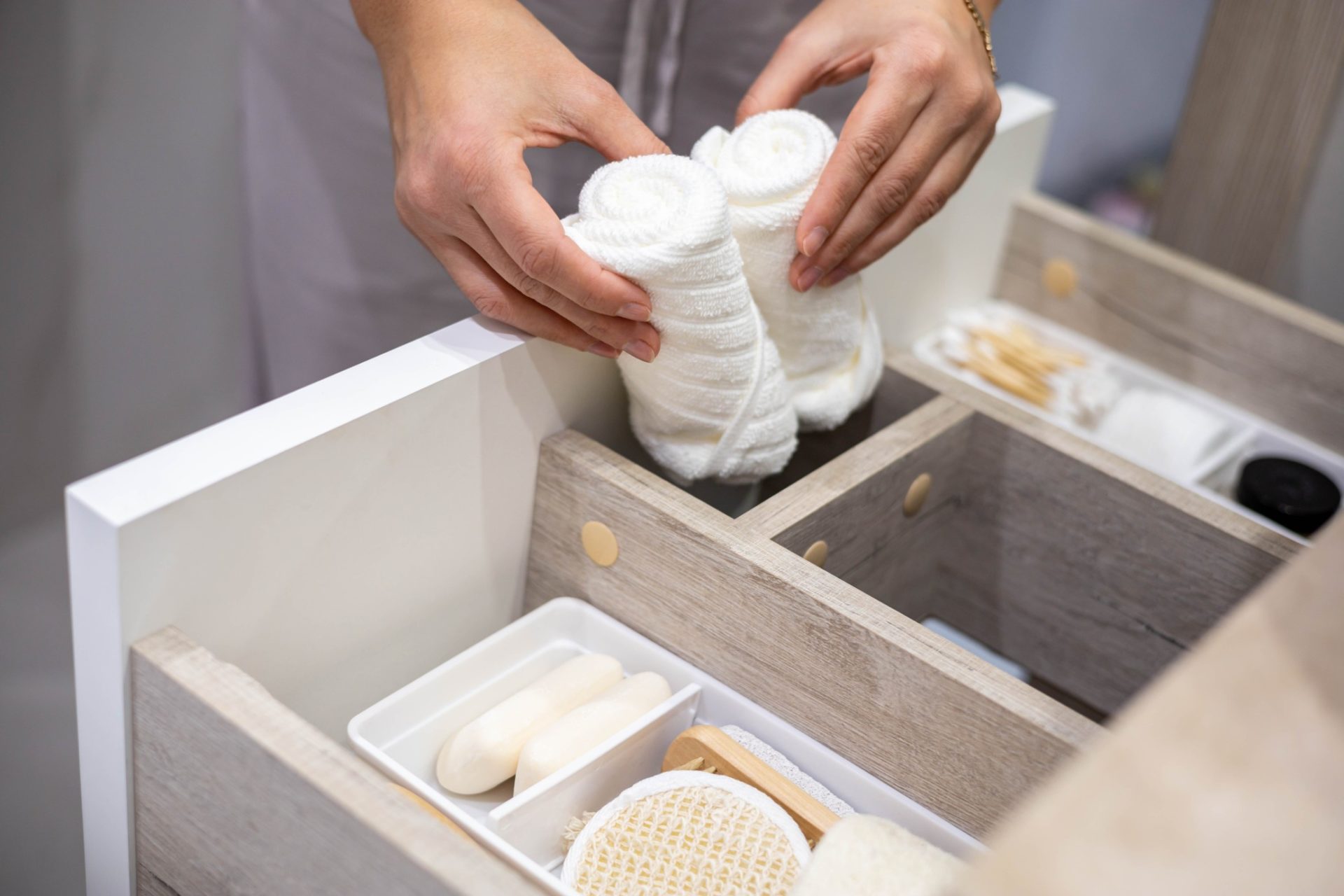 How To Keep Your Bathroom Clean and Organized ? home improvements